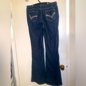 Pull on elastic waist jeans 1x never worn